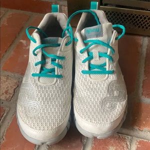 Ahnu Yoga Flex Athletic Shoe